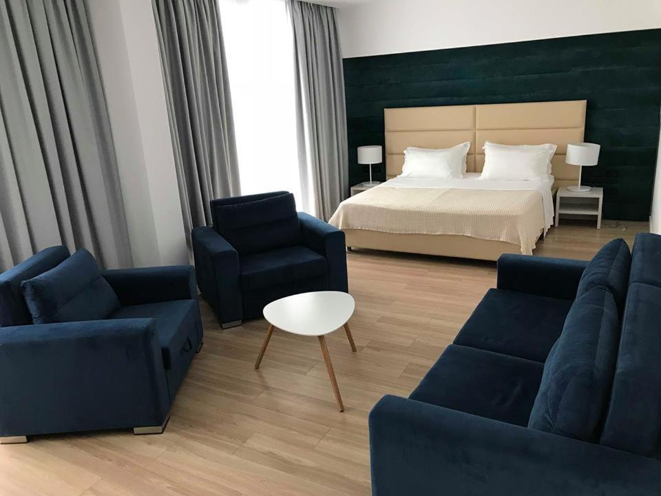 Hotel Morina Palace Dhermi Bagian luar foto