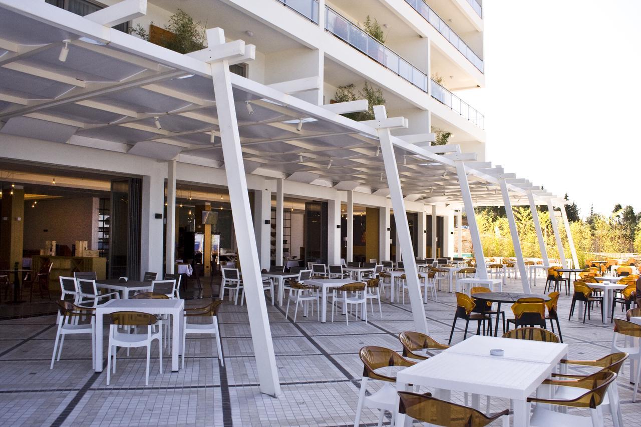 Hotel Morina Palace Dhermi Bagian luar foto