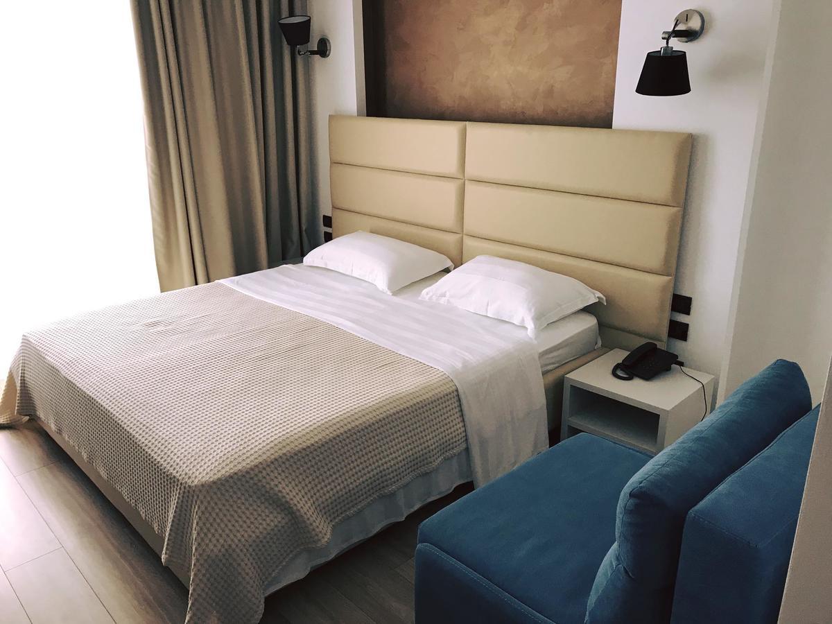 Hotel Morina Palace Dhermi Bagian luar foto