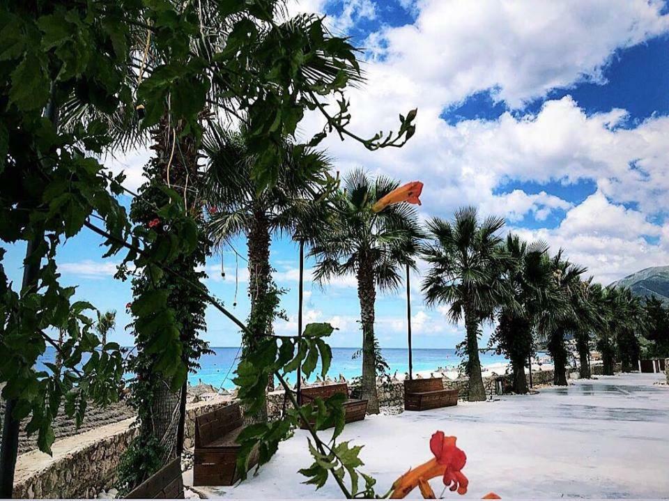 Hotel Morina Palace Dhermi Bagian luar foto