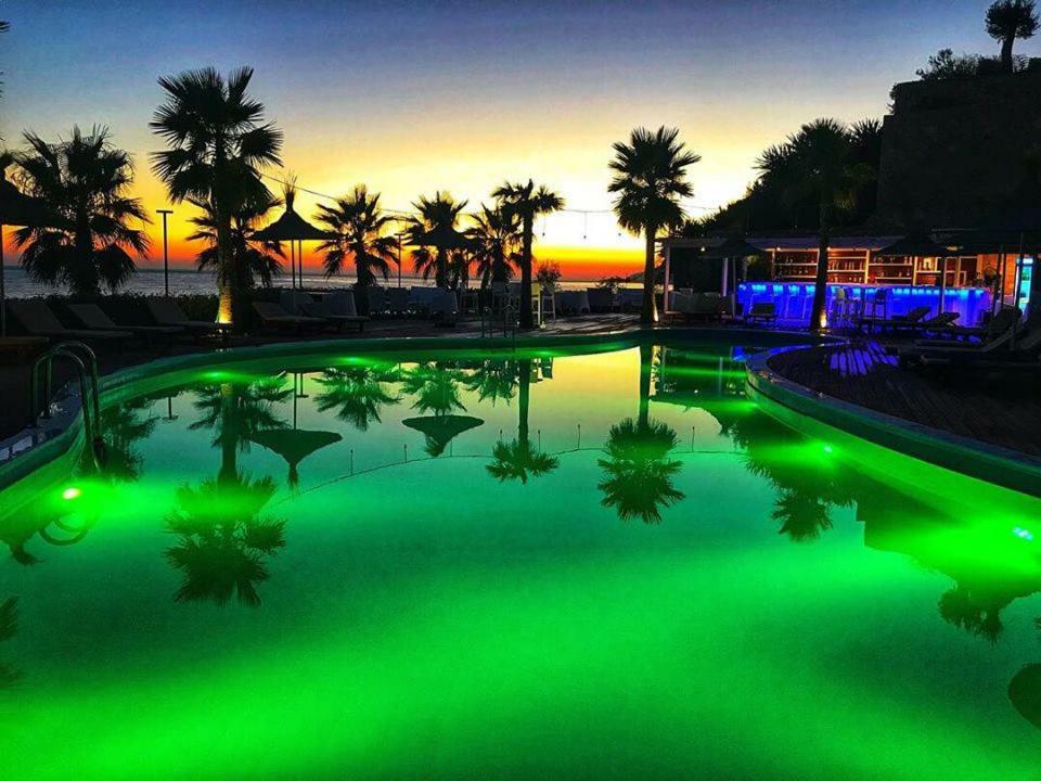 Hotel Morina Palace Dhermi Bagian luar foto