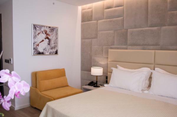 Hotel Morina Palace Dhermi Bagian luar foto